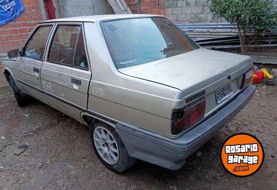 Autos - Renault 9 1995 GNC 111111Km - En Venta