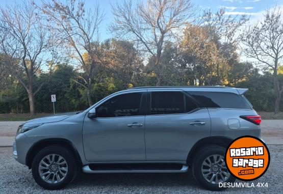 Camionetas - Toyota SW4 SRX A/T 7A 2023 Diesel 65000Km - En Venta