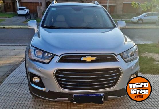 Camionetas - Chevrolet Captiva LTZ 2017 Diesel 99000Km - En Venta
