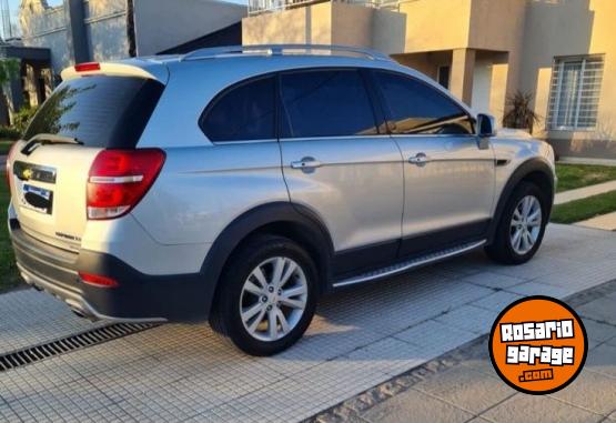 Camionetas - Chevrolet Captiva LTZ 2017 Diesel 99000Km - En Venta