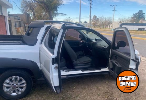 Camionetas - Fiat Strada DC 1.6 adventure 2016 GNC 181000Km - En Venta