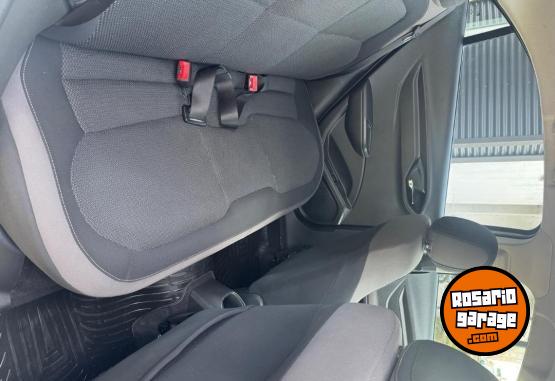 Autos - Chevrolet PRISMA LTZ 1.4 2015 Nafta 99000Km - En Venta