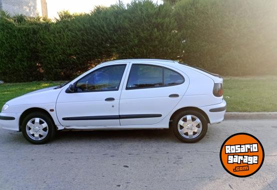 Autos - Renault Megane 1998 GNC 200000Km - En Venta