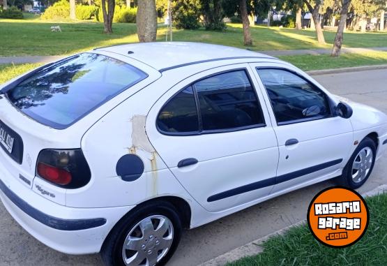 Autos - Renault Megane 1998 GNC 200000Km - En Venta