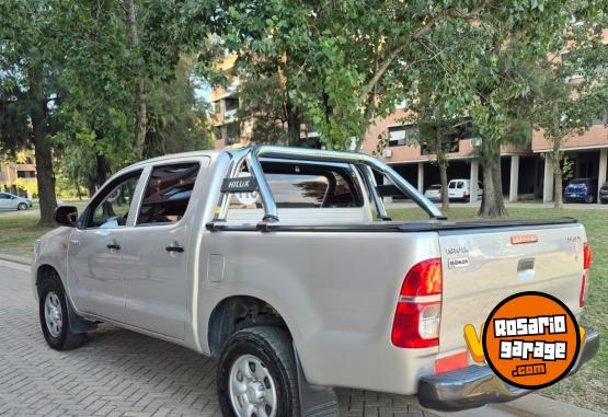 Camionetas - Toyota Hilux 2014 Diesel 240000Km - En Venta