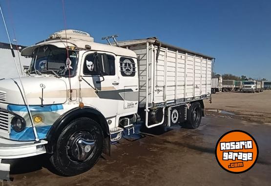 Camiones y Gr�as - Vendo - tomo menor valor hasta 15 mill. - En Venta