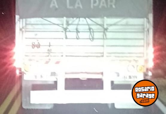Camiones y Gr�as - Vendo - tomo menor valor hasta 15 mill. - En Venta