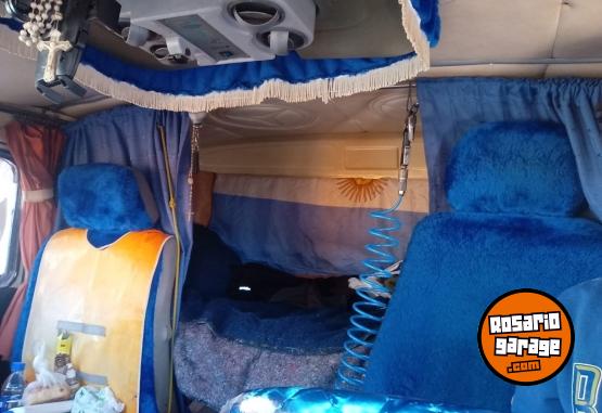 Camiones y Gr�as - Vendo - tomo menor valor hasta 15 mill. - En Venta