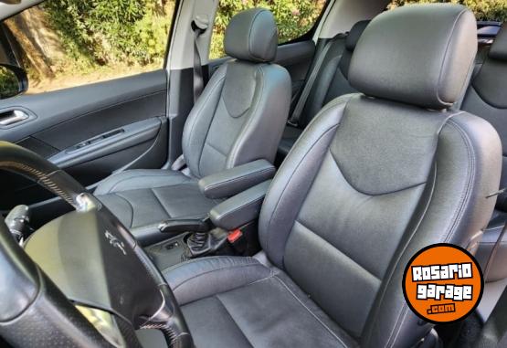 Autos - Peugeot 308 feline 2021 Diesel 120000Km - En Venta