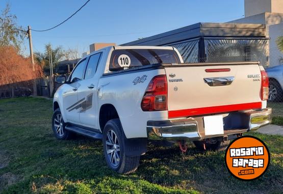 Camionetas - Toyota Hilux 2016 Diesel 198000Km - En Venta