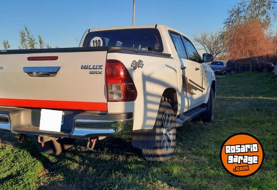 Camionetas - Toyota Hilux 2016 Diesel 198000Km - En Venta