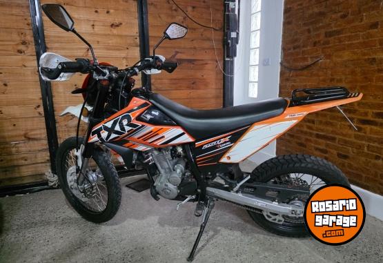 Motos - Corven Txr 250x 2020 Nafta 7500Km - En Venta