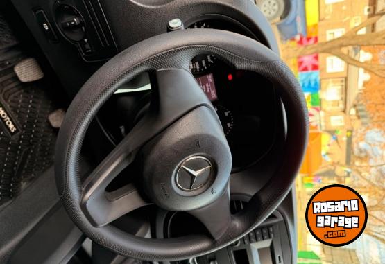 Camionetas - Mercedes Benz Vito Furg�n Mixto. 2019 Diesel 130Km - En Venta