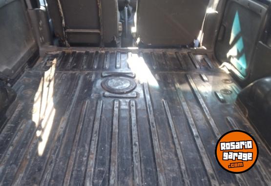 Utilitarios - Renault Kangoo 2014 Nafta 140000Km - En Venta