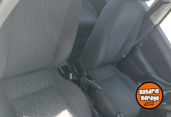 Autos - Ford Focus 1.6 2005 Nafta 196000Km - En Venta
