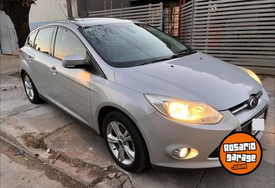 Autos - Ford Focus se plus 2015 Nafta 157000Km - En Venta