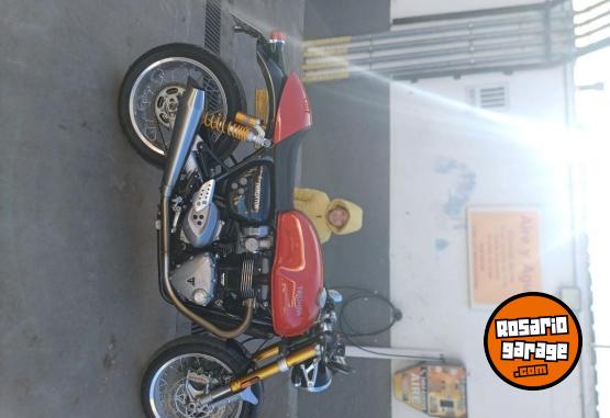 Motos - Triumph Thrutxon 1200R 2019 Nafta 6000Km - En Venta