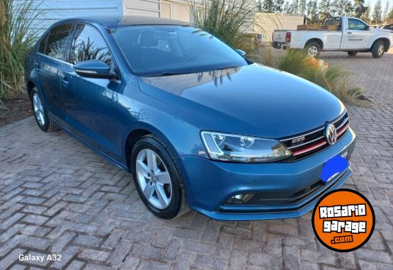 Autos - Volkswagen Vento 2015 Nafta 140000Km - En Venta