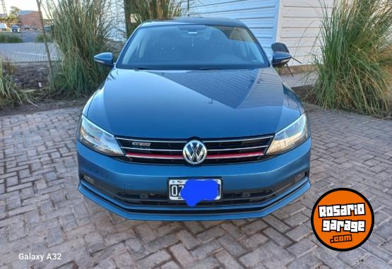 Autos - Volkswagen Vento 2015 Nafta 140000Km - En Venta