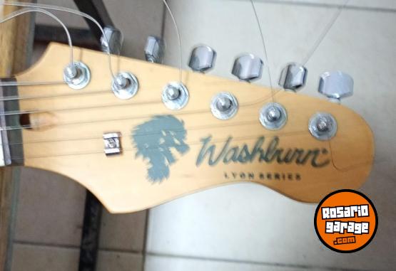 Instrumentos Musicales - Vendo todo! Guitarra + pedales + estuche rigido (leer descripción) - En Venta