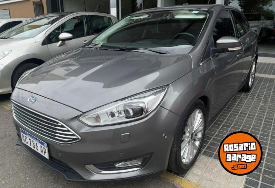 Autos - Ford FOCUS TITANIUM 2.0 2018 Nafta 127000Km - En Venta