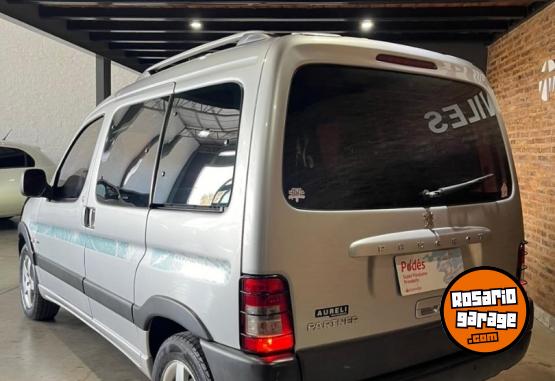 Utilitarios - Peugeot Partner 2015 Diesel 1111Km - En Venta