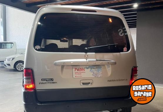 Utilitarios - Peugeot Partner 2015 Diesel 1111Km - En Venta