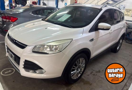 Autos - Ford KUGA SELMT6 ECOBOOST 2014 Nafta 168950Km - En Venta