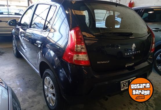 Autos - Renault Sandero 2011 Nafta 50000Km - En Venta