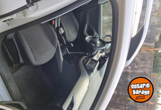 Autos - Peugeot 2008 2016 Nafta 57000Km - En Venta