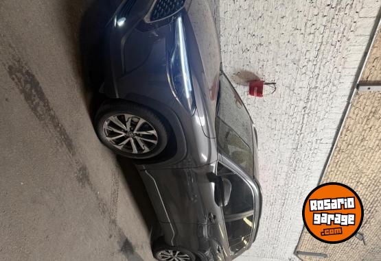 Autos - Toyota Corolla Cross Seg 2021 Nafta 44000Km - En Venta