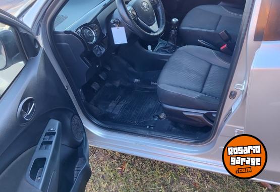 Autos - Toyota Etios 2017 Nafta 107110Km - En Venta