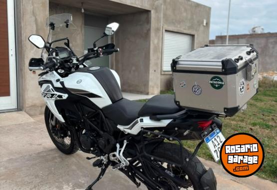 Motos - Benelli TRK 502 X 2021 Nafta 24500Km - En Venta