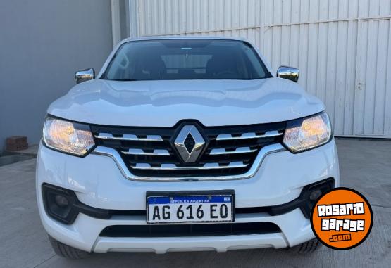Camionetas - Renault Alaskan 2024 Diesel 42000Km - En Venta