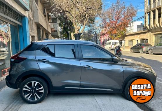 Camionetas - Nissan Kicks Exclusive Play CVT 2025 Nafta 7500Km - En Venta