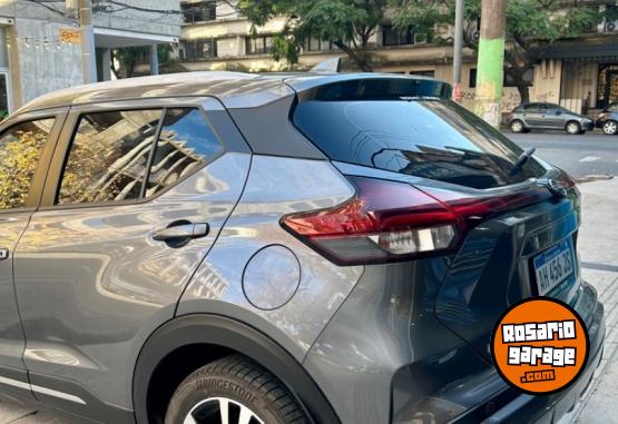 Autos - Nissan Kicks Exclusive Play CVT 2025 Nafta 7500Km - En Venta