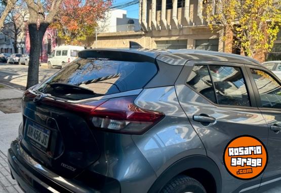 Autos - Nissan Kicks Exclusive Play CVT 2025 Nafta 7500Km - En Venta