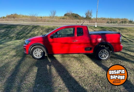 Camionetas - Volkswagen SAVEIRO 2017 Nafta 87000Km - En Venta