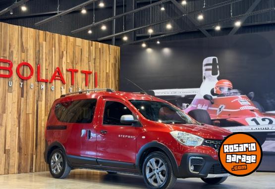 Utilitarios - Renault Kangoo 1.6 Sce Stepway L1 2022 Nafta 121000Km - En Venta