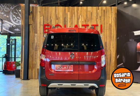 Utilitarios - Renault Kangoo 1.6 Sce Stepway L1 2022 Nafta 121000Km - En Venta