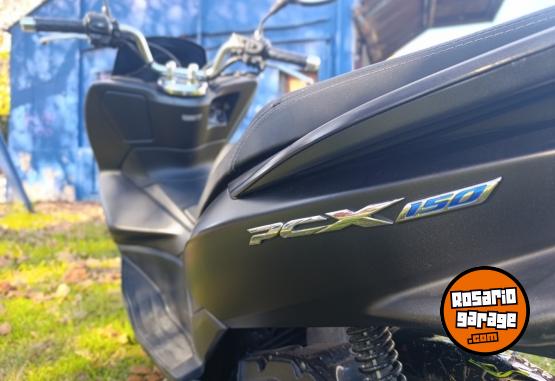 Motos - Honda Pcx 150 cc 2017 Nafta 13800Km - En Venta