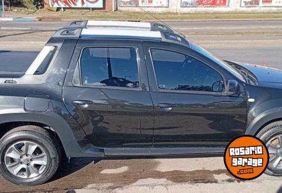Camionetas - Renault Duster Oroch 2019 GNC 95000Km - En Venta