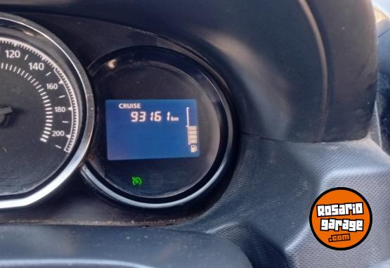 Camionetas - Renault Duster Oroch 2019 GNC 95000Km - En Venta