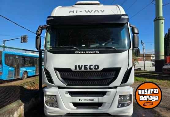 Camiones y Gr�as - VENDO IVECO HI-WAY 440 - En Venta