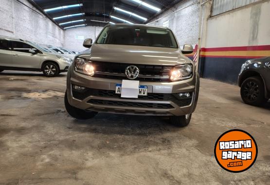 Camionetas - Volkswagen Amarok Confortline 2023 Diesel 26000Km - En Venta