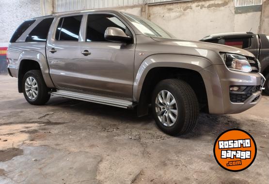 Camionetas - Volkswagen Amarok Confortline 2023 Diesel 26000Km - En Venta
