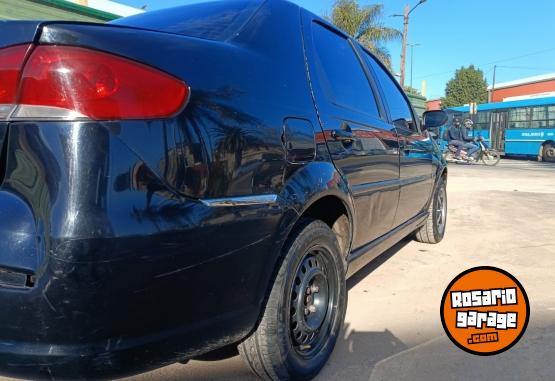 Autos - Fiat Siena ex 2010 GNC 100000Km - En Venta