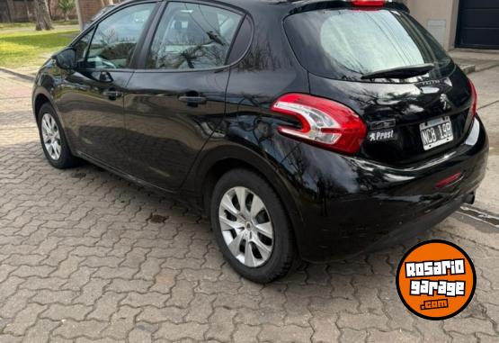 Autos - Peugeot 208 2013 GNC 130000Km - En Venta