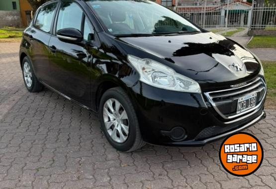 Autos - Peugeot 208 2013 GNC 130000Km - En Venta