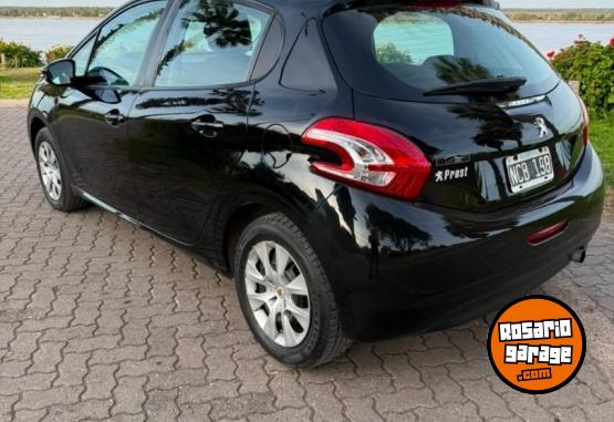 Autos - Peugeot 208 2013 GNC 130000Km - En Venta